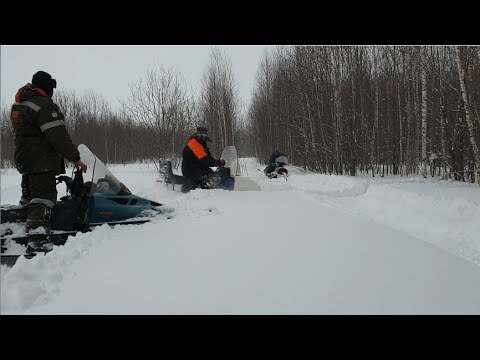 Видео: Удлиненный *Буран* и снегоходы *Тайга*.