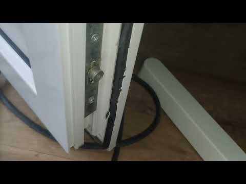 Видео: Замена уплотнительной резинки и утепление балконной двери