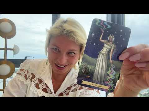 Видео: РЫБЫ - ТАРО ПРОГНОЗ на 2025 год от ANGELA PEARL