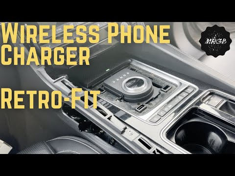 Видео: Установка беспроводного зарядного устройства для телефона на F Pace | Как установить зарядное уст...