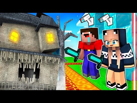 Видео: ЗАЩИЩЕННЫЙ ДОМ ПРОТИВ СТРАШНЫЙ ДОМ в МАЙНКРАФТ ВИДЕО ТРОЛИНГ MINECRAFT