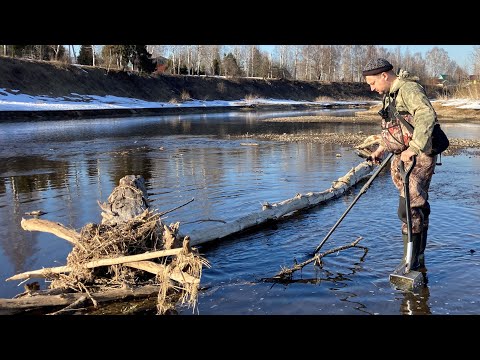 Видео: Весна 2022.Поиск монет в русле. Когда Уровень воды в древней реке упал.Находки со дна реки.