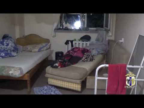 Видео: В ходе рейдов полицейские Хабаровска выявили в двух общежитиях 14 нелегальных мигрантов