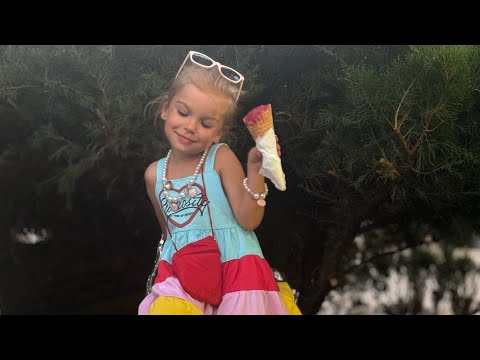 Видео: Детские тренировки в актёрской школе: весело и немного скучно