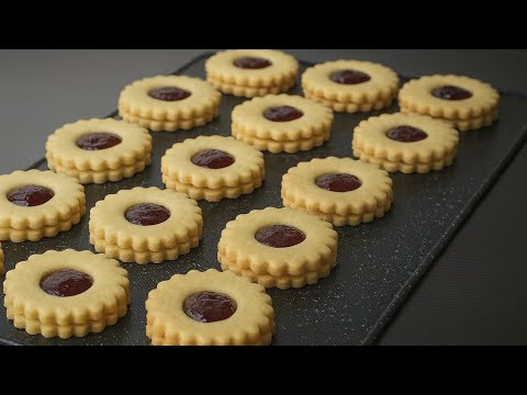 Видео: Вы будете удивлены, как легко их приготовить почти из ничего! Вкусные, красивые печенья к чаю