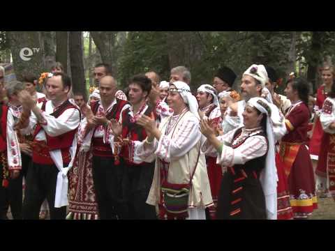 Видео: "Скок във времето" - първа част. Фестивал на фолклорната носия „Жеравна 2014”