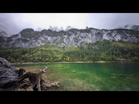 Видео: Autumn hiking on Lake Gosau and a walk in Hallstatt/Осенний хайкинг на озере Госаузее и по Гальштату