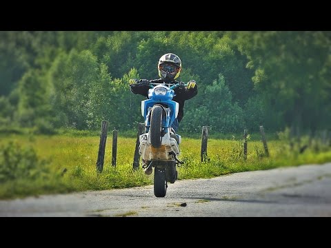 Видео: Honda Dio 28ZX обзор, тестдрайв и гоночный заезд