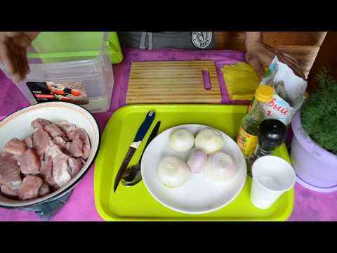 Видео: Легендарный советский шашлык из свинины простой в приготовлении / рецепты ссср гриль