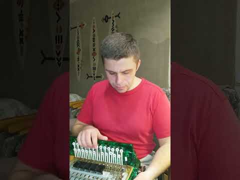Видео: Эксклюзивная многотембровая цельнопланочная гармонь, обзор