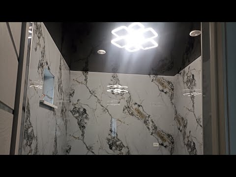 Видео: Чорна глянцева натяжна стеля у ванній кімнаті