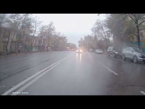 Видео: Нарушение ПДД Алматы 15.10.2024 472AVL05