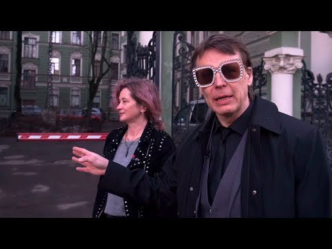 Видео: Бары Питера: борщ и чебуреки. По Петроградке с доцентом.