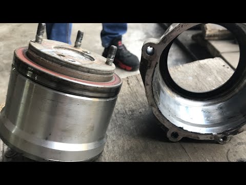 Видео: Подшипник задней муфты тойота рав 4. Что делать с карданом.