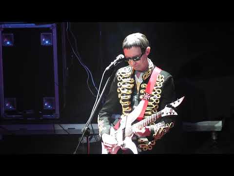 Видео: Пикник - Intro + И летает голова то вверх, то вниз  (Тула 13.10.2018)