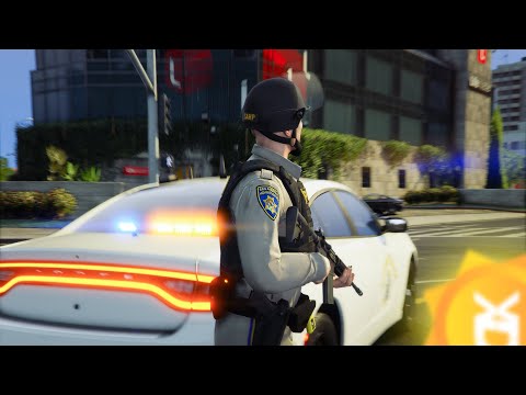 Видео: ЗАХВАТ LIFEINVADER — GTA 5 ROLEPLAY | YDDY:RP #243 (ДОРОЖНЫЙ ПАТРУЛЬ)
