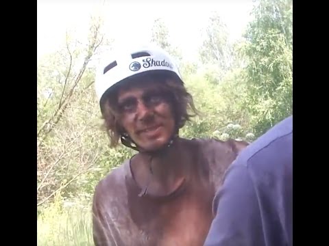 Видео: УЧУСЬ ДАБЛ БЕКФЛИП на ДВУХ-ПОДВЕСЕ в ЗЕМЛЮ