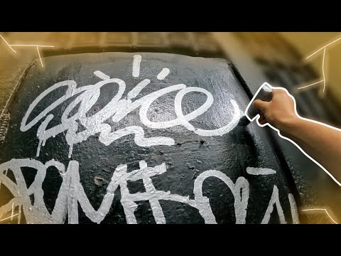 Видео: Граффити ТЕГГИНГ вместе с Тема, Секер, Ромбой. Мужик прогнал с крыши + обзор на спот.