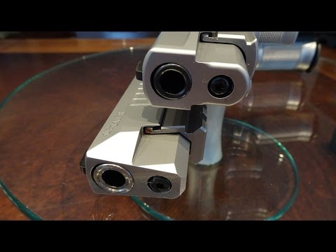 Видео: Sig Sauer P226 Elite vs X-5 - Сиг Зауер П226 Элит и Х-5 - сравнительный обзор