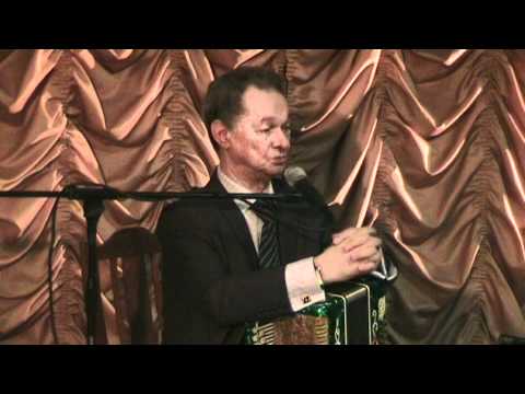 Видео: Александр Устьянцев и его гармонь