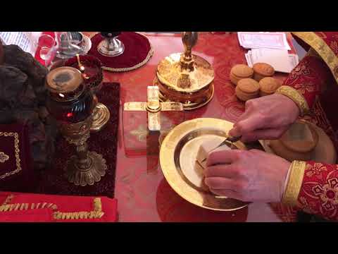 Видео: Приготовление Агнца на Проскомидии