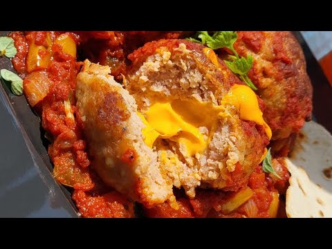 Видео: Polpette con cheddro e sugo / Кюфтета с чедър в доматен сос 