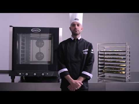 Видео: Использование пароконвектомата Unox XV 593