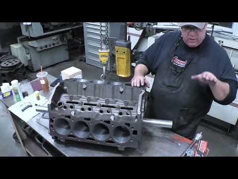 Видео: Нейтральный баланс, настил, расточка, Chevrolet Gasser Kens Shop 3, 1949 г.