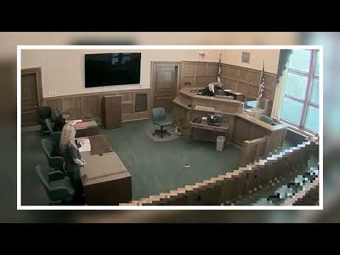 Видео: Судья теряет терпение и заставляет замолчать постоянные оправдания подсудимого!