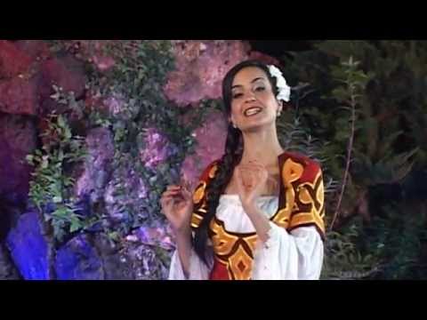 Видео: ВАЛЕРИЯ МОМЧИЛОВА, "ЗЕМНА", Пирин Фолк 2015