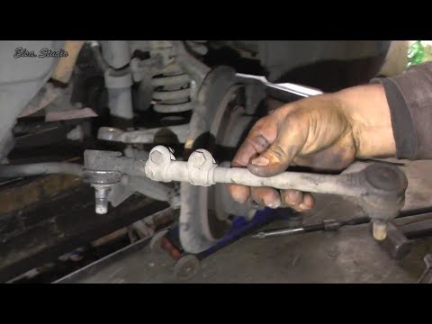 Видео: Замена рулевых тяг Chevrolet Niva