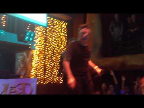 Видео: Johnyboy - До первого шторма 2 мая Клуб Мёд