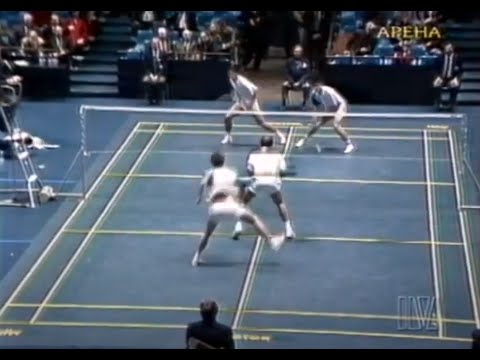 Видео: Badminton Russian Open 96. Финал. Открытый турнир РФ бадминтон 1996, Андрей Антропов/Николай Зуев
