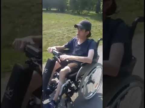 Видео: Электроприставка YouGo  для инвалидных колясок