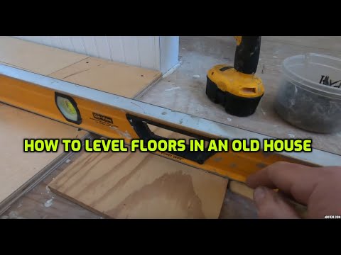 Видео: ВЫРАВНИВАНИЕ ПОЛОВ В СТАРОМ ДОМЕ С ПОМОЩЬЮ ФАНЕРЫ И САМОВЫРАВНИВАЮЩЕГОСЯ БЕТОНА
