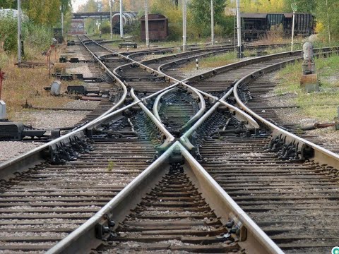 Видео: Проверка стрелок на плотность прижатия остряков к рамным рельсам.