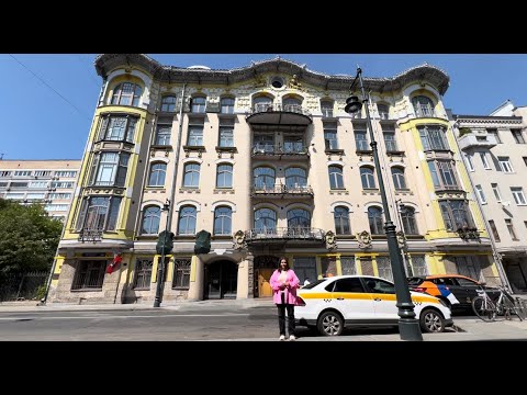 Видео: Рум-тур по квартире в историческом особняке в центре Москвы