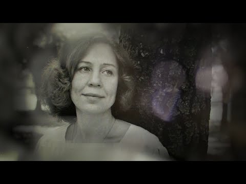 Видео: "Белорусская Ахматова": юбилей Евгении Янищиц – 75 лет. Программа "Подробности" 24.11.2023