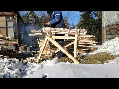 Видео: Бензопила Леруа Мерлен в работе