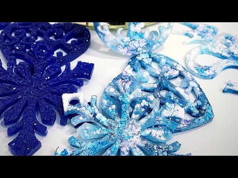 Видео: Заливаем новогодние игрушки эпоксидной смолой в кристаллические молды