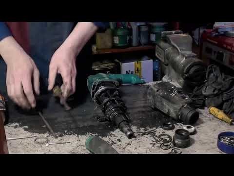 Видео: Makita HR 2450 брызгает смазкой