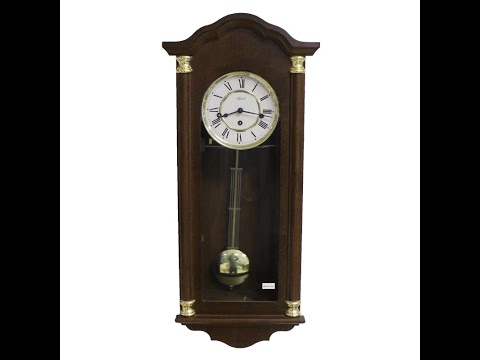 Видео: Видео обзор механических настенных часов Hermle 70444 с четвертным Вестминстерским боем