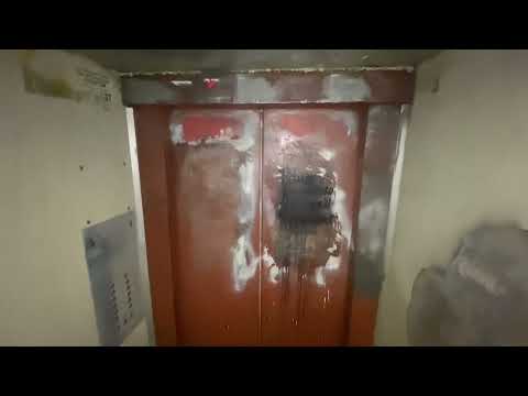 Видео: Лифт МЛЗ 1995 г.в.; V=0,71 м/с; Q=400 кг.