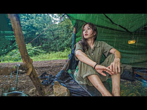 Видео: дикий кемпинг на следующий день после тайфуна / домашний гамбургер и пиво / одиночный кемпинг