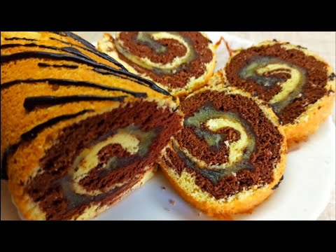 Видео: Нежный бисквитный рулет с яблоками