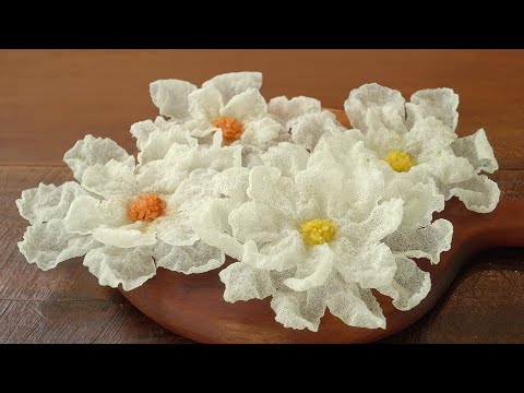 Видео: Рецепт цветочных чипсов из рисовой бумаги :: Лучше, чем покупать закуски