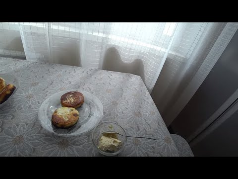 Видео: 29.05.20 Кресло-кровать в действии. За моим окном гром и молнии!!!!  Сырнички на завтрак.