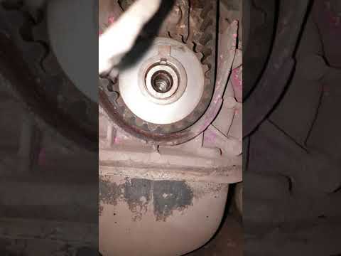 Видео: Приора 16кл замена Грм и помпы