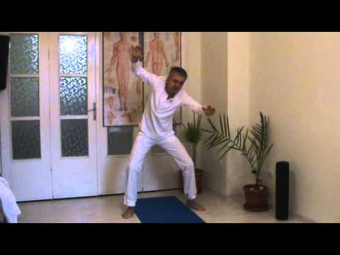 Видео: Упражнение при болки в гърба