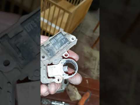 Видео: suzuki grand vitara v6 2.5л158 мигает 4wd ремонт насоса и причина утечки тока в генераторе